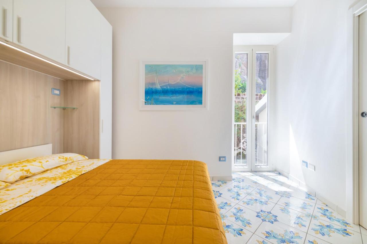 Partenopea Mare Apartment
